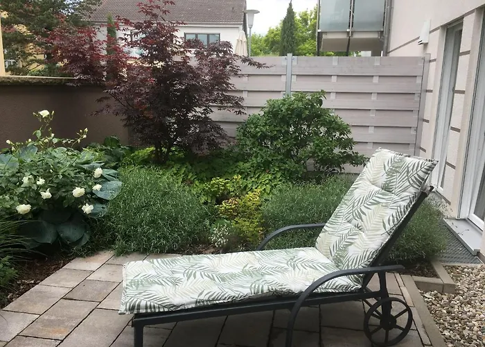 Weinreisedomizil Mit Eigenem Garten Und Parkplatz
